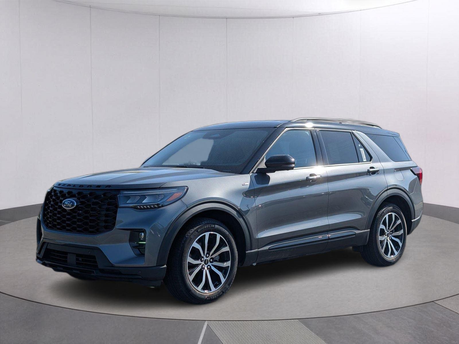 Carbonized Gray Metallic 2025 Ford Explorer SUV / Crossover Rear-Wheel Drive Automatic