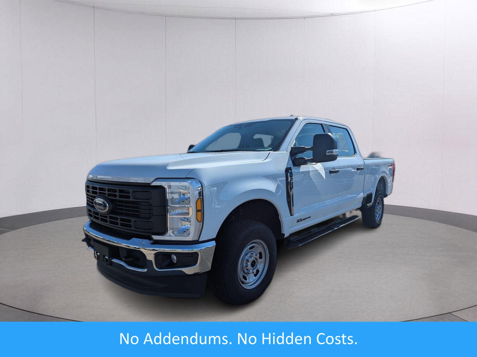 Oxford White 2026 Ford F-250 Super Duty Pickup Truck Four-Wheel Drive Automatic