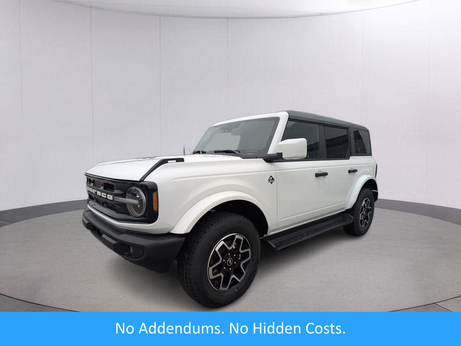 Oxford White 2026 Ford Bronco SUV / Crossover Four-Wheel Drive Automatic