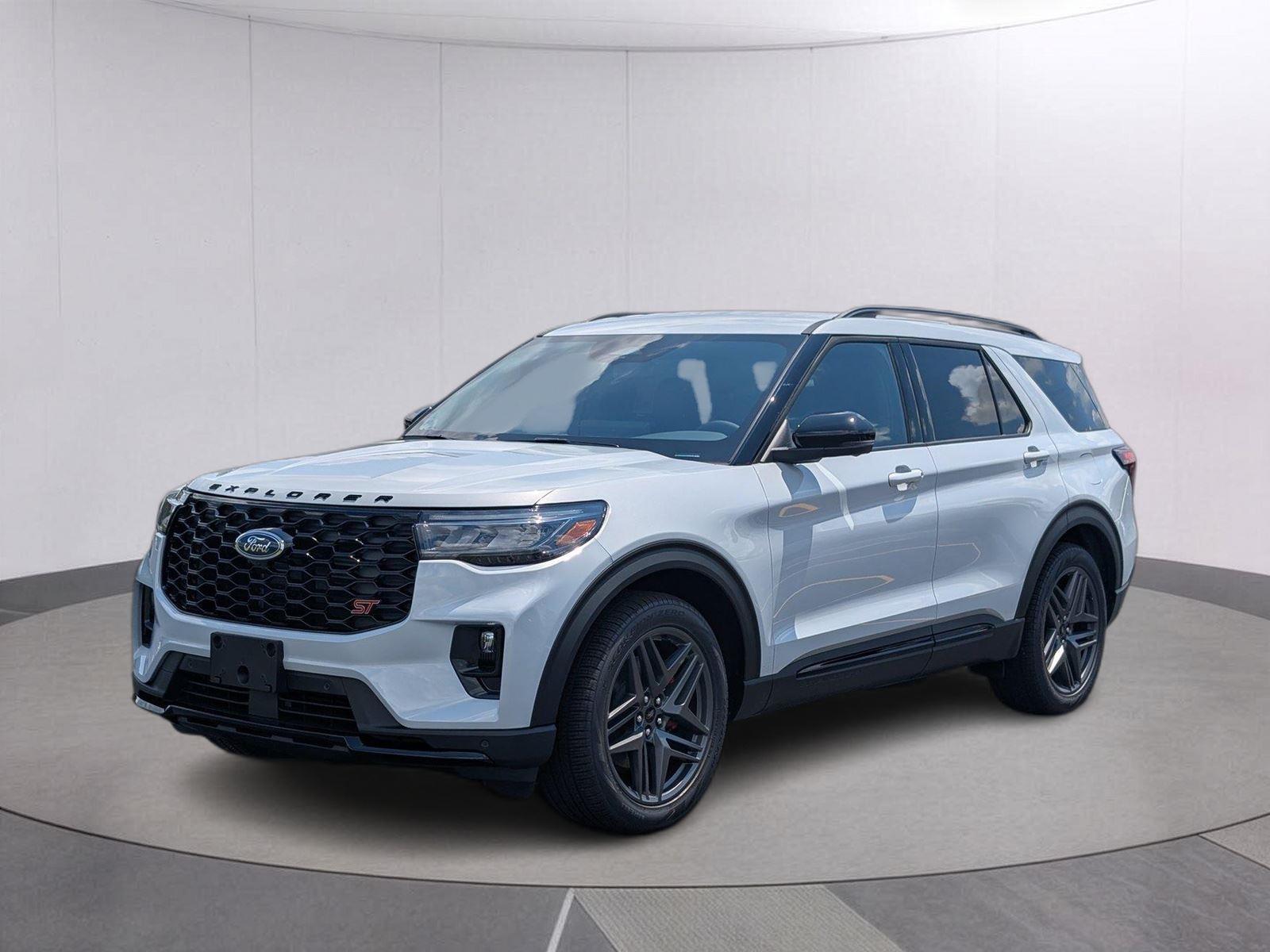 Space White 2026 Ford Explorer SUV / Crossover Rear-Wheel Drive Automatic