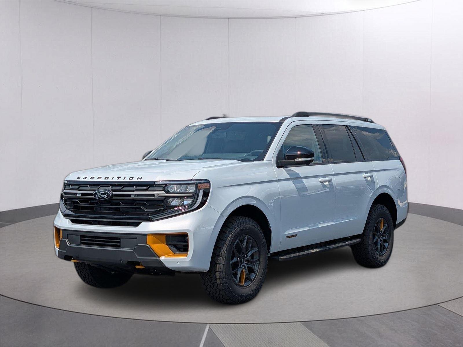 Space Silver 2026 Ford Expedition SUV / Crossover Four-Wheel Drive Automatic