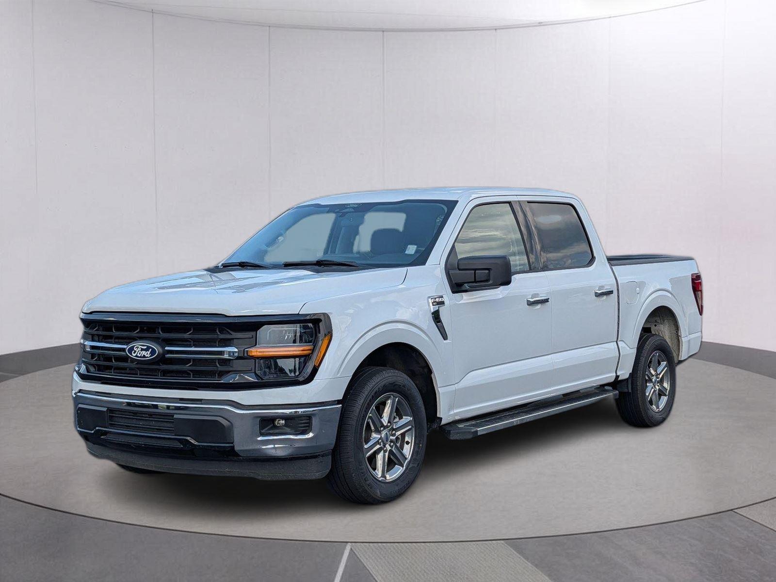 Oxford White 2025 Ford F-150 Pickup Truck 4X2 Automatic