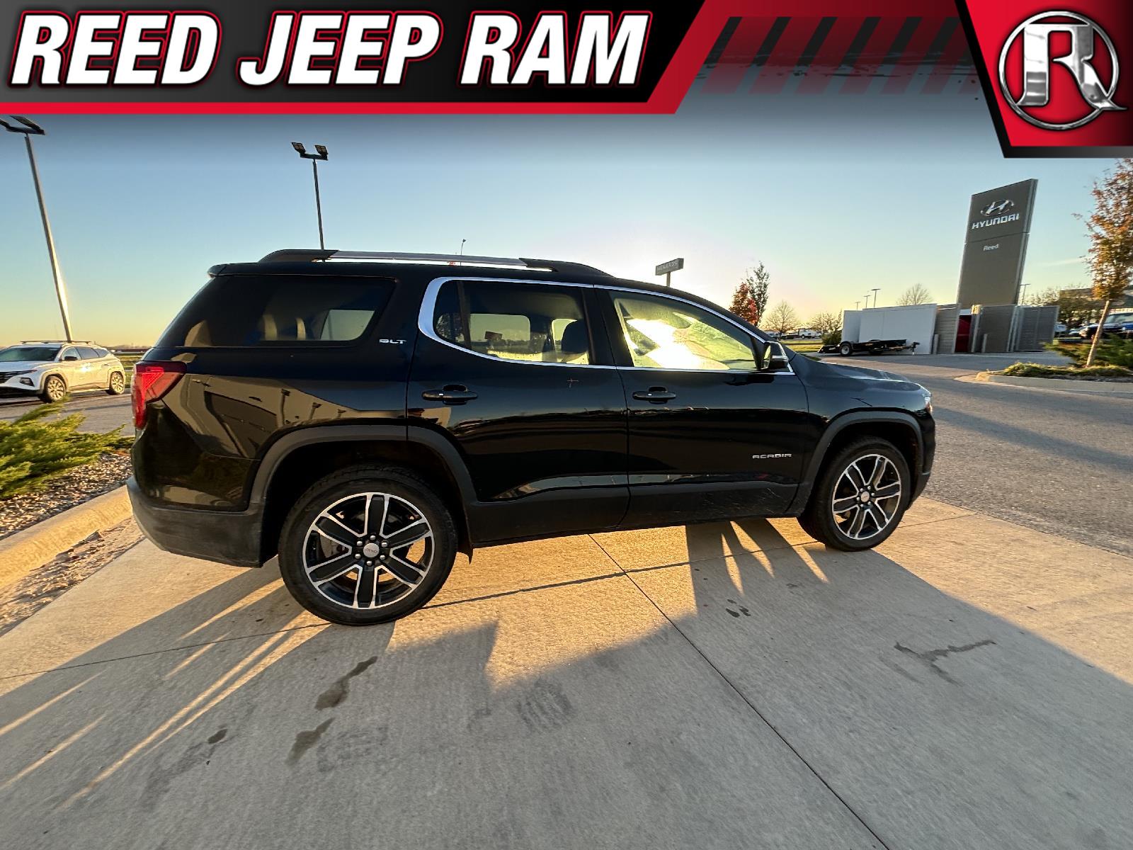 2023 GMC Acadia SLT 4