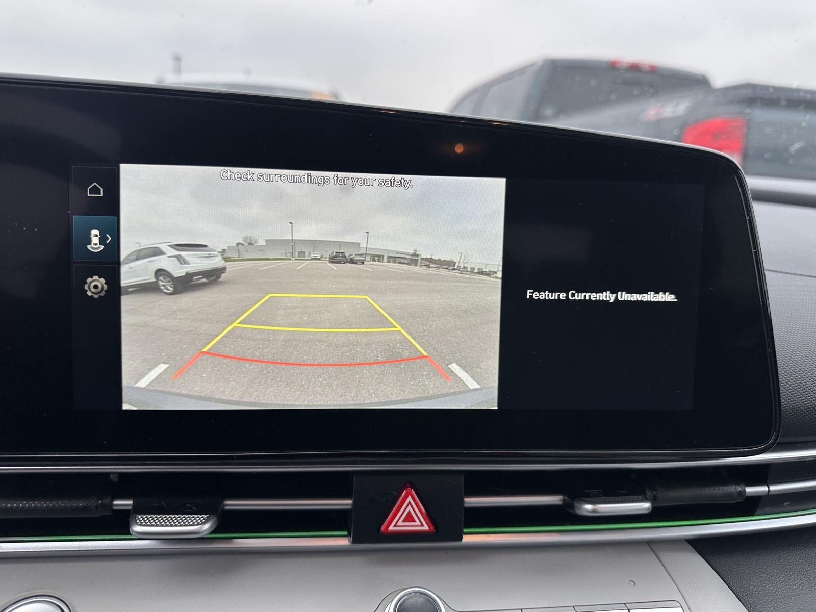 2025 Hyundai Elantra Limited photo 3