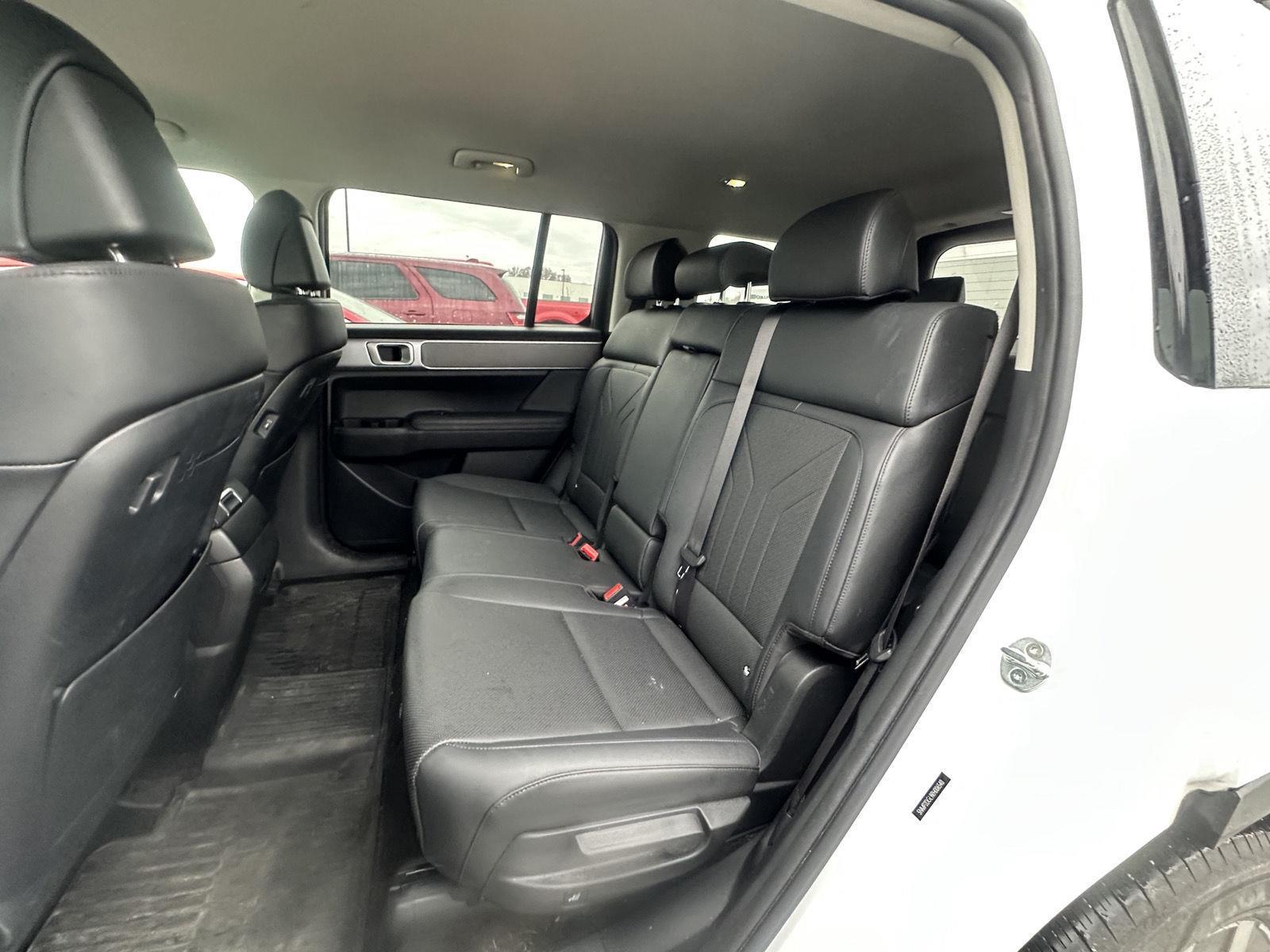 2024 Hyundai Santa Fe SEL photo 3