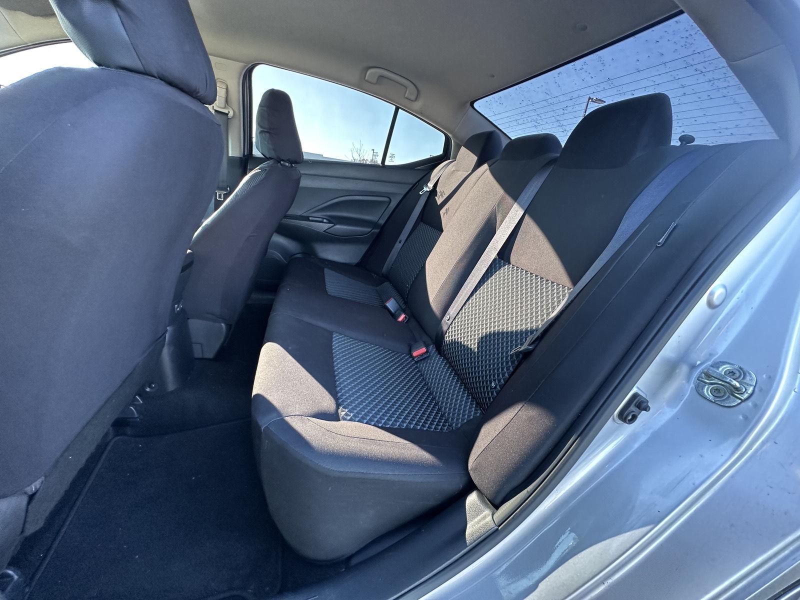 2020 Nissan Versa S photo 3