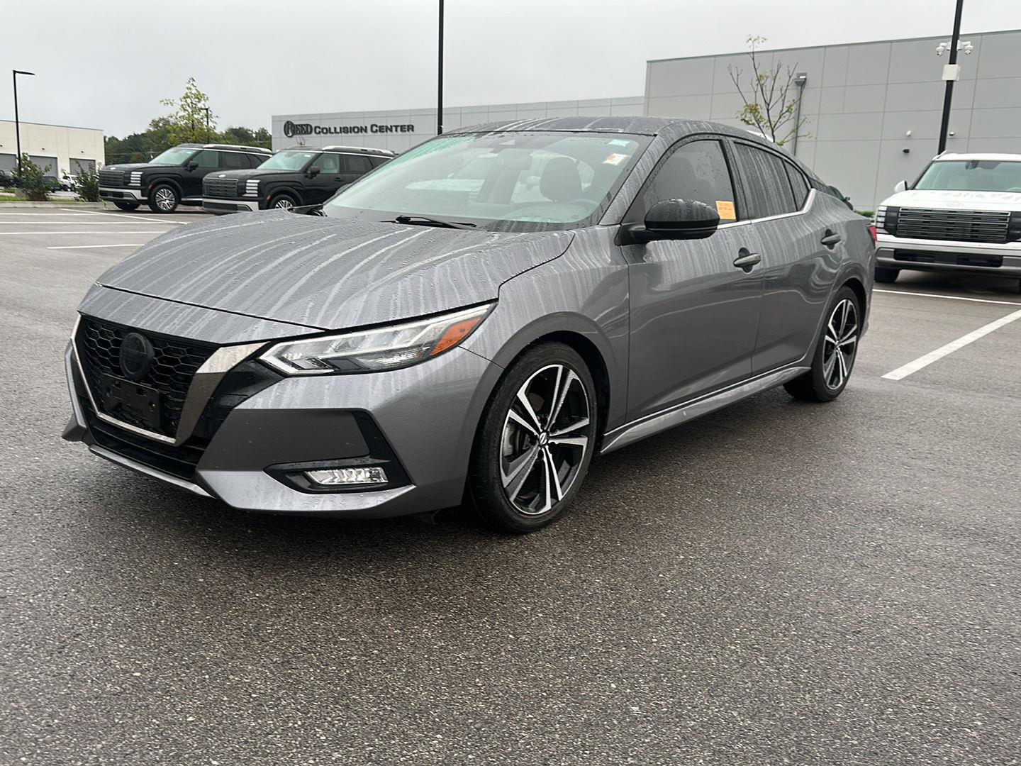 Used 2022 Nissan Sentra SR with VIN 3N1AB8DV6NY267727 for sale in Kansas City