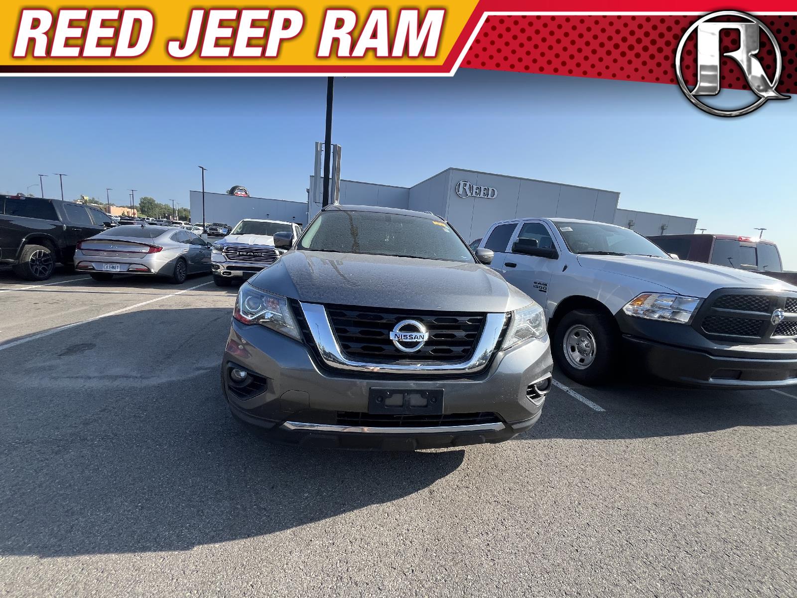 2017 Nissan Pathfinder SL 5