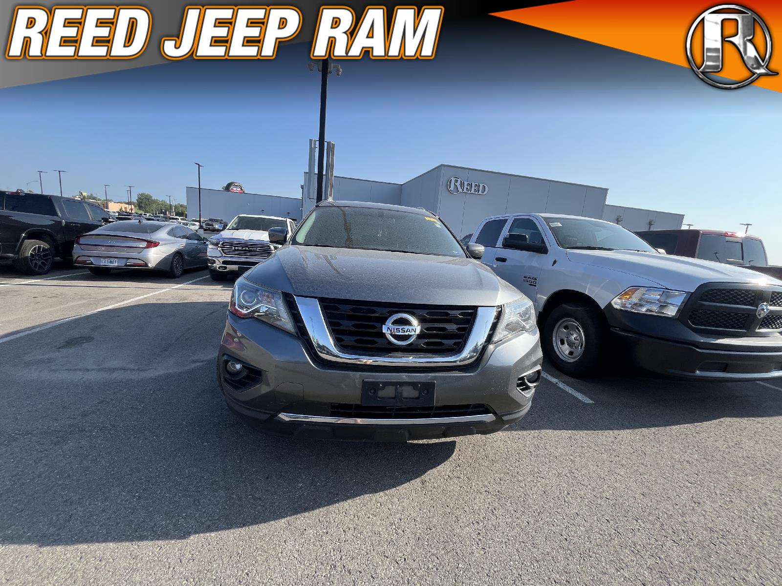 2017 Nissan Pathfinder SL 5