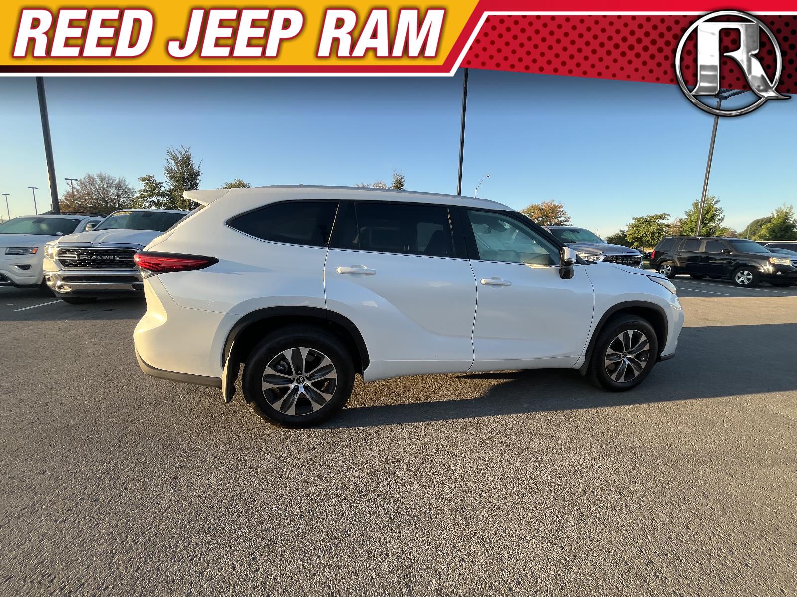 2023 Toyota Highlander XLE 4