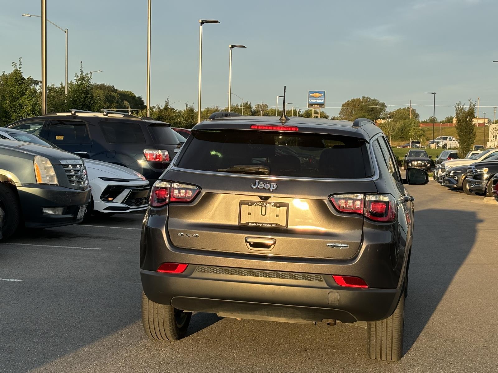 2022 Jeep Compass Latitude Lux 3