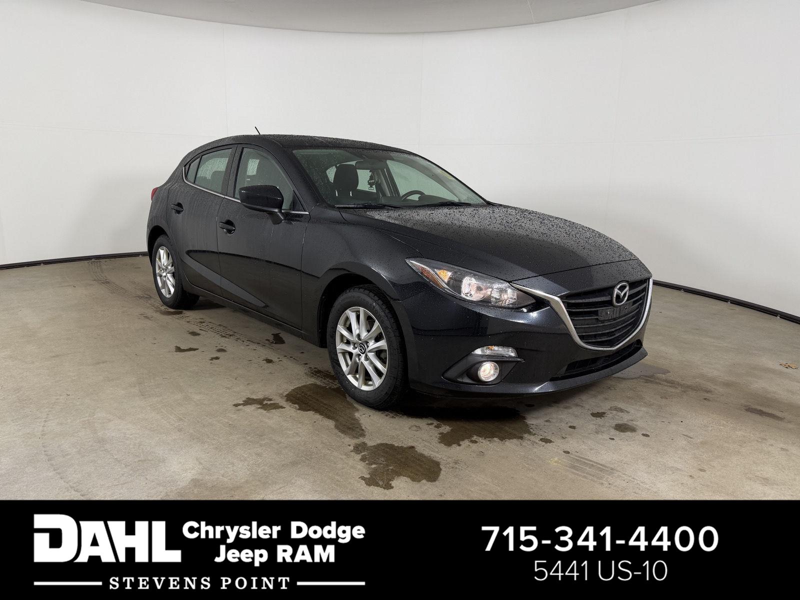 Jet Black Mica 2016 Mazda MAZDA3 i Sport Hatchback Hatchback Front-Wheel Drive Automatic