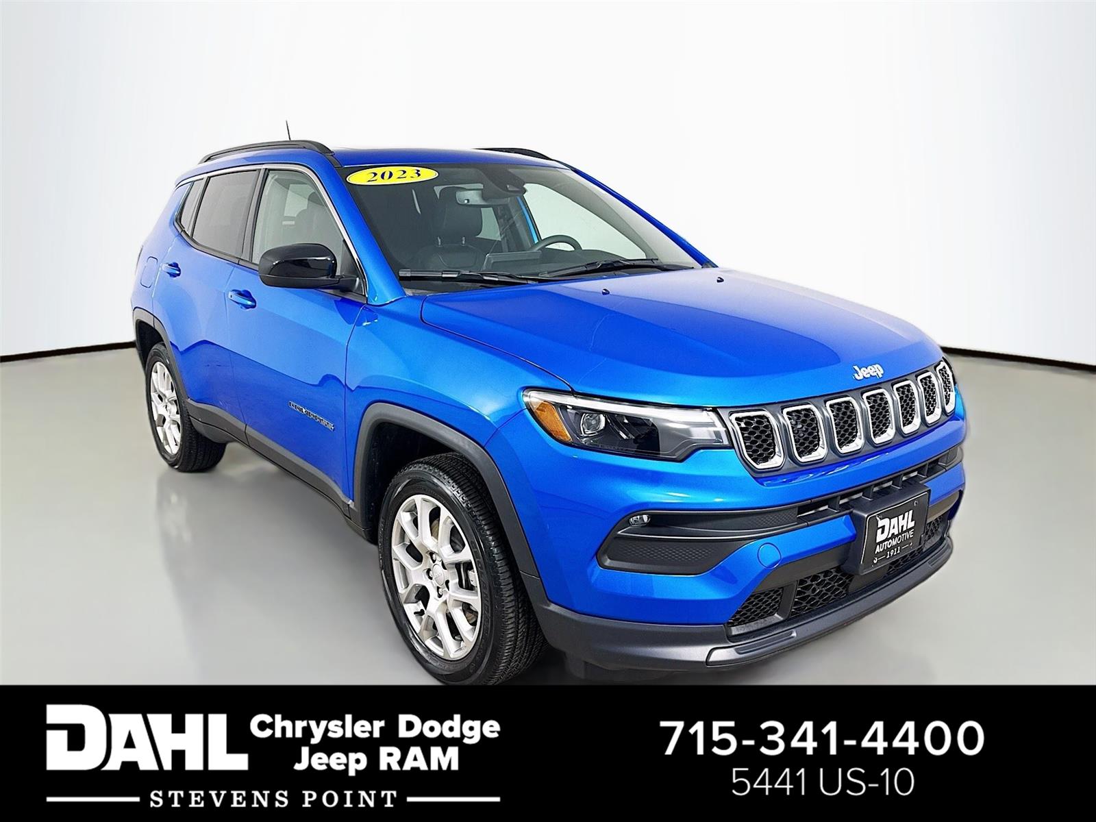 2023 Jeep Compass Latitude Lux 4WD