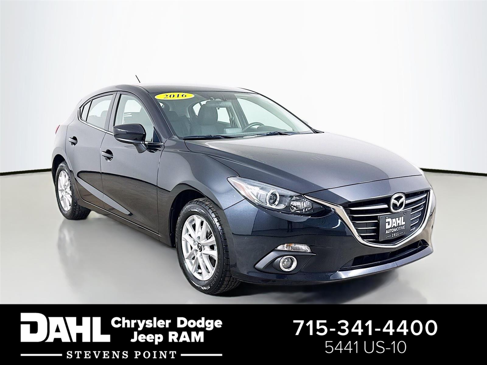 Jet Black Mica 2016 Mazda MAZDA3 i Sport Hatchback Hatchback Front-Wheel Drive Automatic