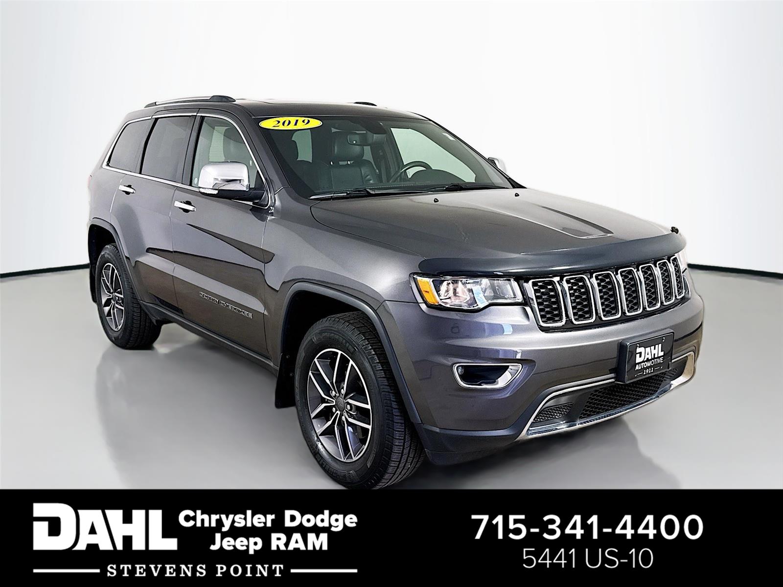 Gray (Granite Crystal Metallic Clearcoat) 2019 Jeep Grand Cherokee Limited 4WD SUV / Crossover Four-Wheel Drive 8-Speed Automatic