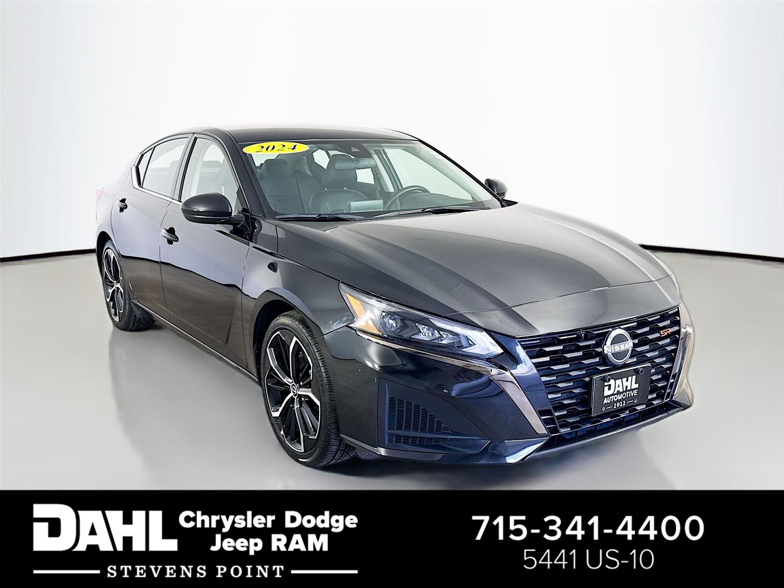 Super Black 2024 Nissan Altima Sedan Front-Wheel Drive Continuously Variable Transmission