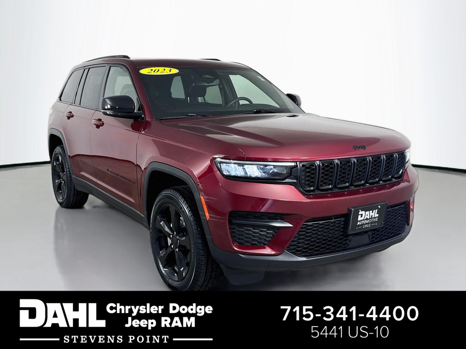 Velvet Red Pearlcoat 2023 Jeep Grand Cherokee SUV / Crossover Four-Wheel Drive 8-Speed Automatic