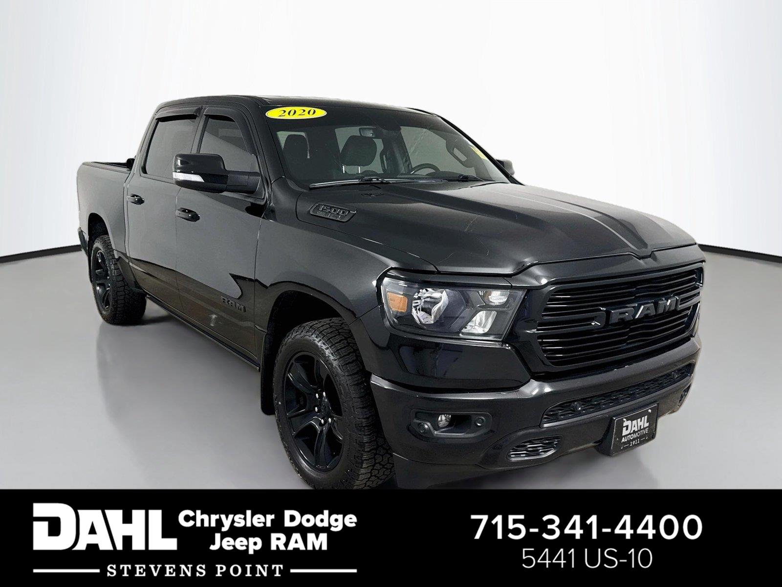2020 RAM 1500 Negro (Diamond Black Crystal Pearlcoat) Camioneta Todo terreno 8 velocidades Automática