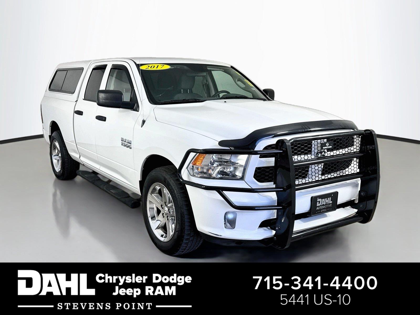 Bright White Clearcoat 2017 RAM 1500 Pickup Truck Four-Wheel Drive 8-Speed Automatic