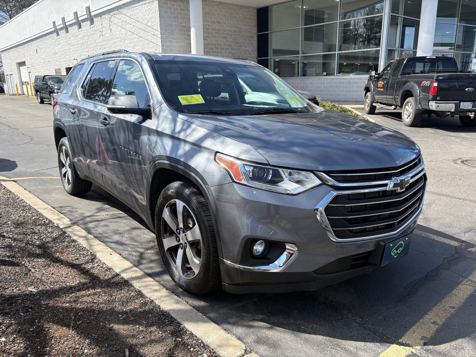Gray (Satin Steel Metallic) 2020 Chevrolet Traverse LT Leather AWD SUV / Crossover Four-Wheel Drive 9-Speed Automatic