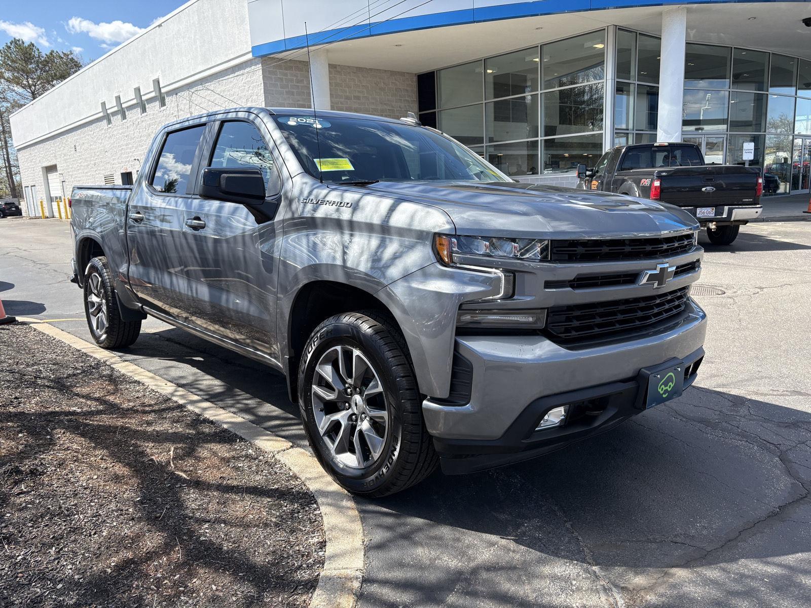 Gray (Satin Steel Metallic) 2021 Chevrolet Silverado 1500 RST Crew Cab 4WD Pickup Truck Four-Wheel Drive 8-Speed Automatic