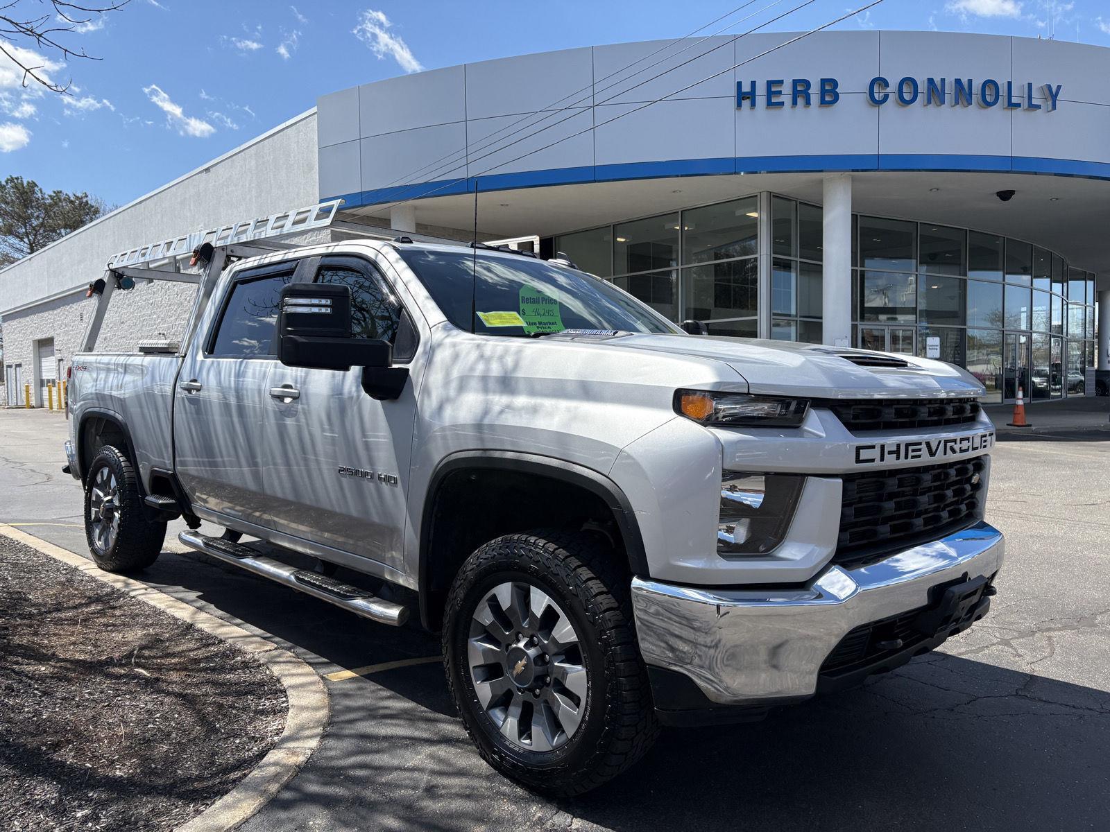 Silver Ice Metallic 2021 Chevrolet Silverado 2500HD Custom Crew Cab 4WD Pickup Truck Four-Wheel Drive Automatic