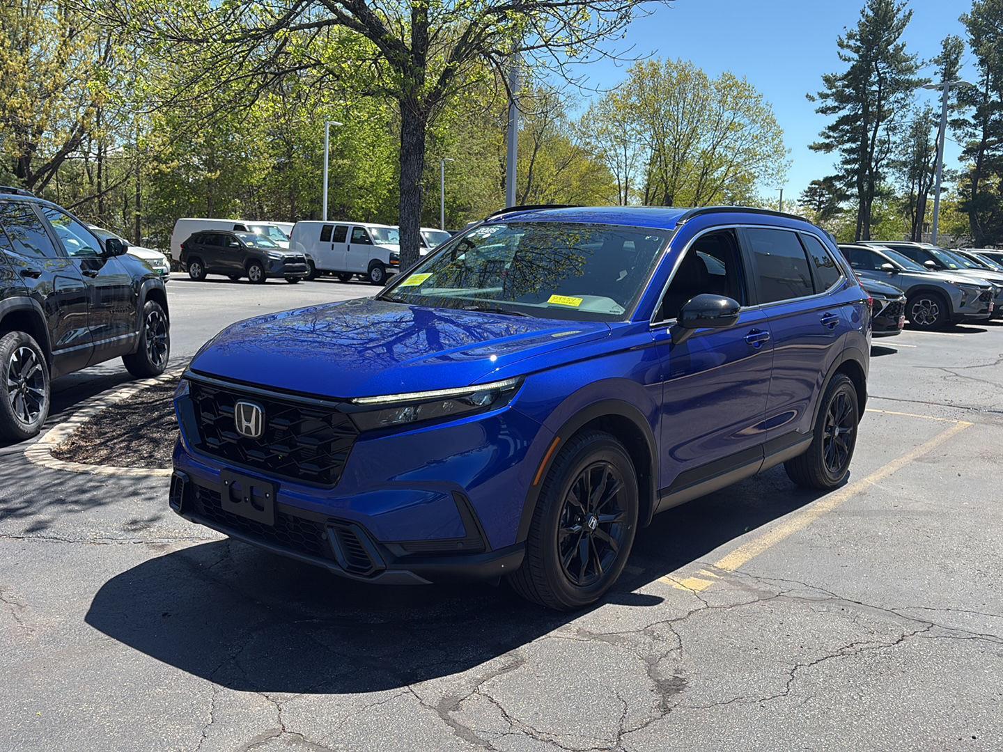 View vehicle photo 3