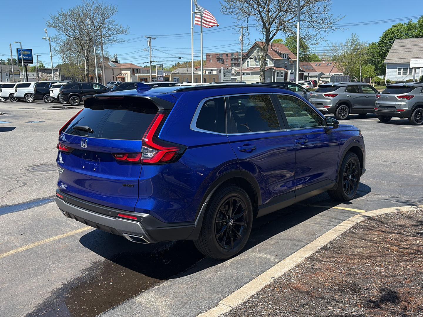 View vehicle photo 4