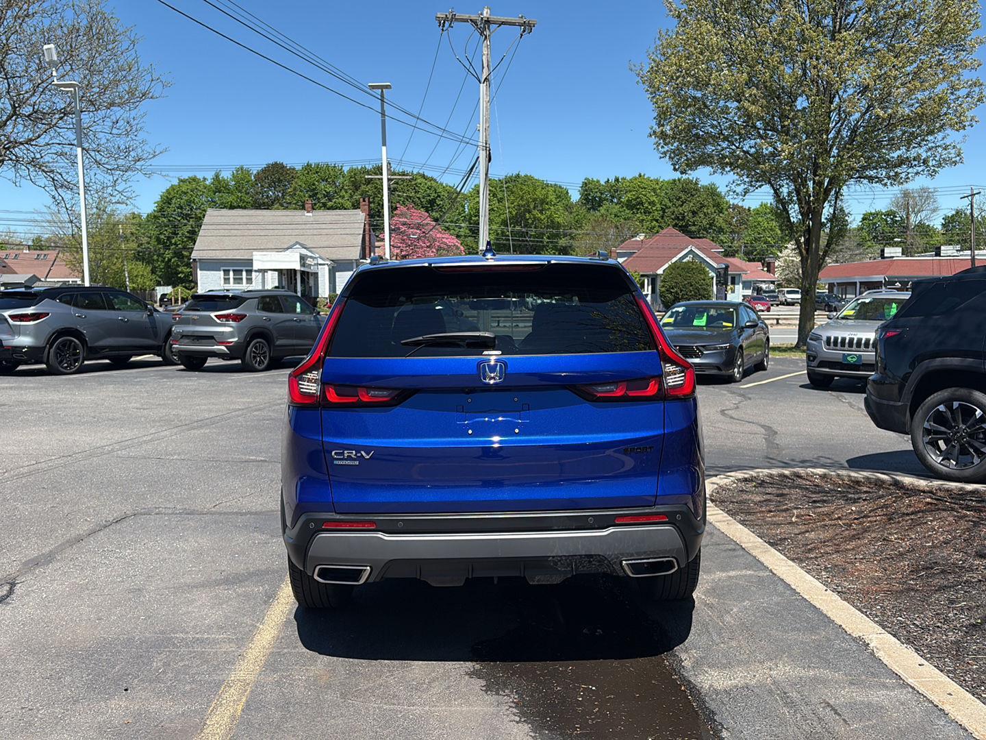 View vehicle photo 6