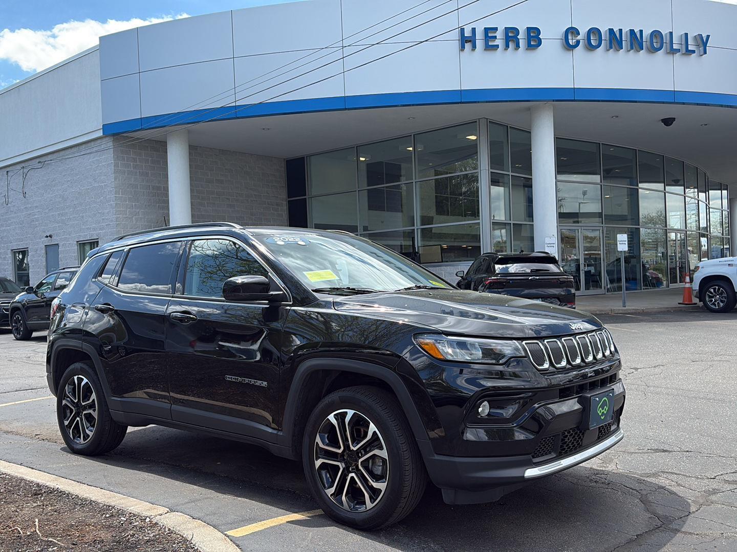 Diamond Black Crystal Pearlcoat 2022 Jeep Compass Limited 4WD SUV / Crossover Four-Wheel Drive 9-Speed Automatic