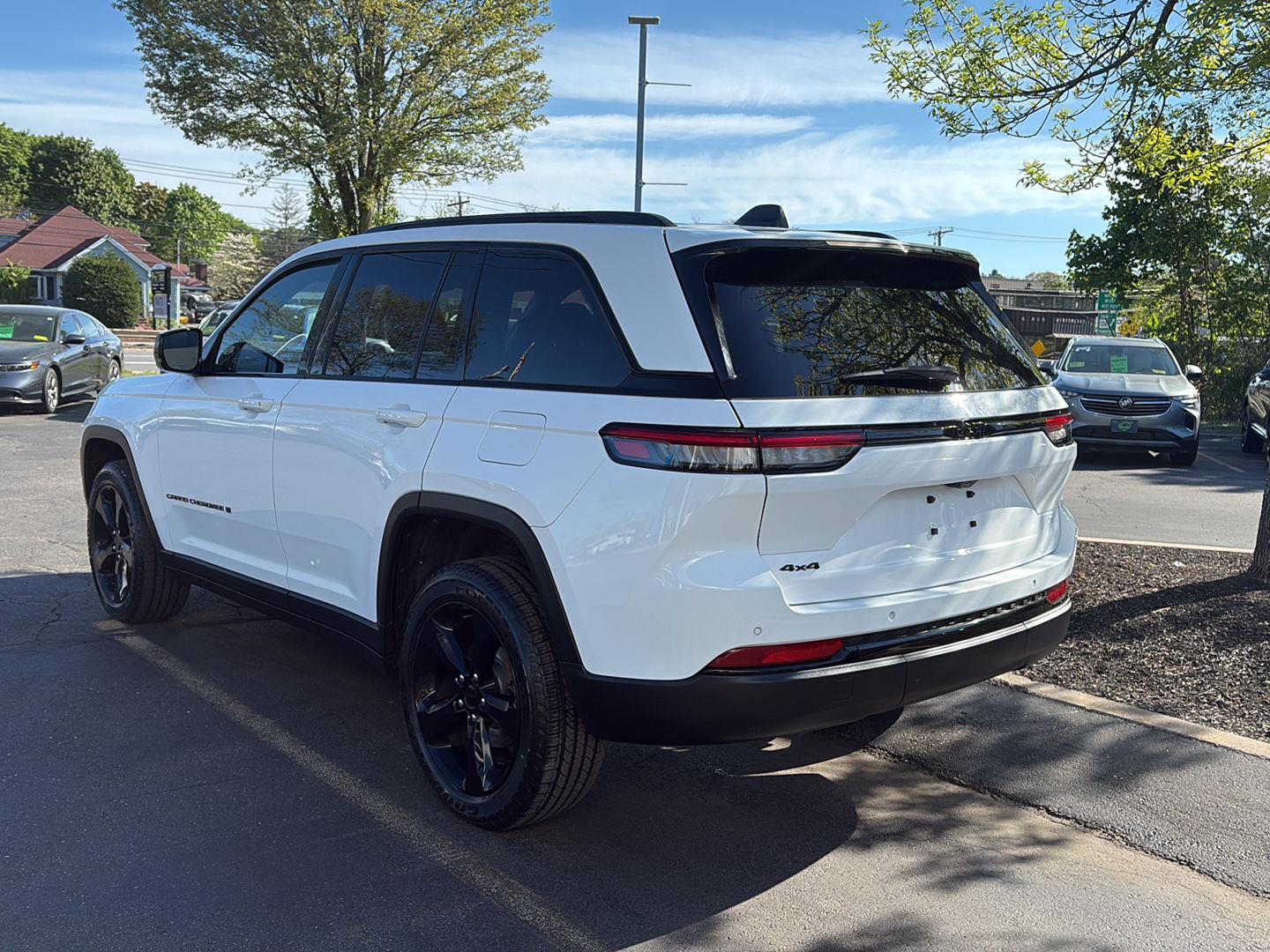 View vehicle photo 5