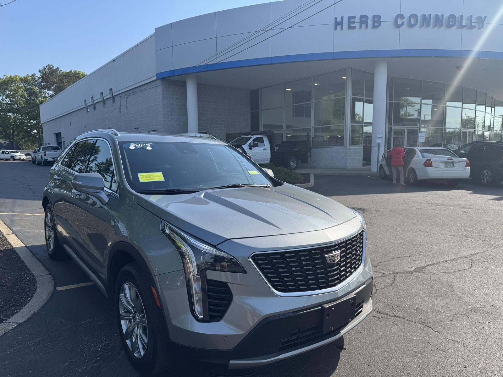 Argent Silver Metallic 2023 Cadillac XT4 Premium Luxury AWD SUV / Crossover Four-Wheel Drive 9-Speed Automatic