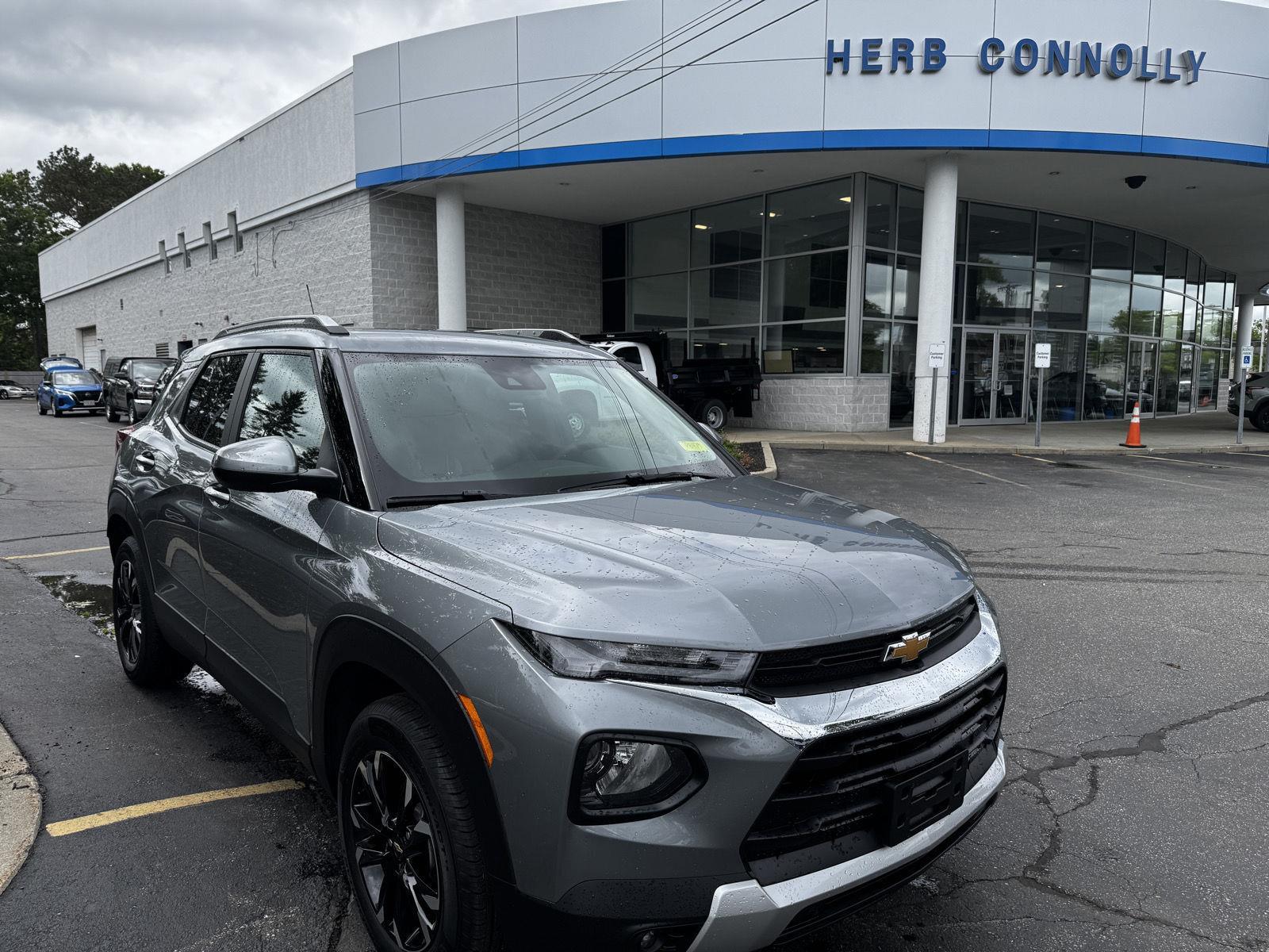 Sterling Gray Metallic 2023 Chevrolet Trailblazer SUV / Crossover Four-Wheel Drive 9-Speed Automatic