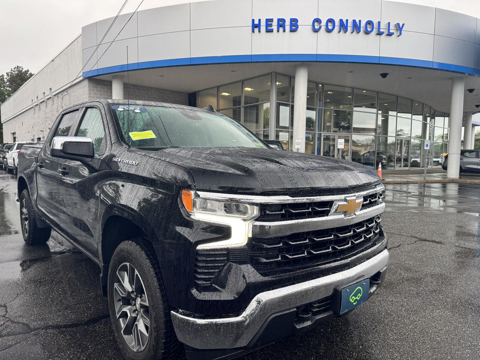 Black 2023 Chevrolet Silverado 1500 Pickup Truck Four-Wheel Drive 8-Speed Automatic