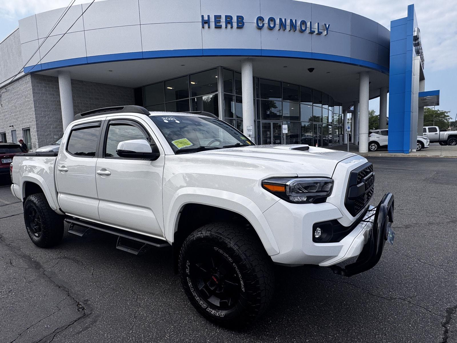 Super White 2021 Toyota Tacoma Pickup Truck Four-Wheel Drive 6-Speed Automatic