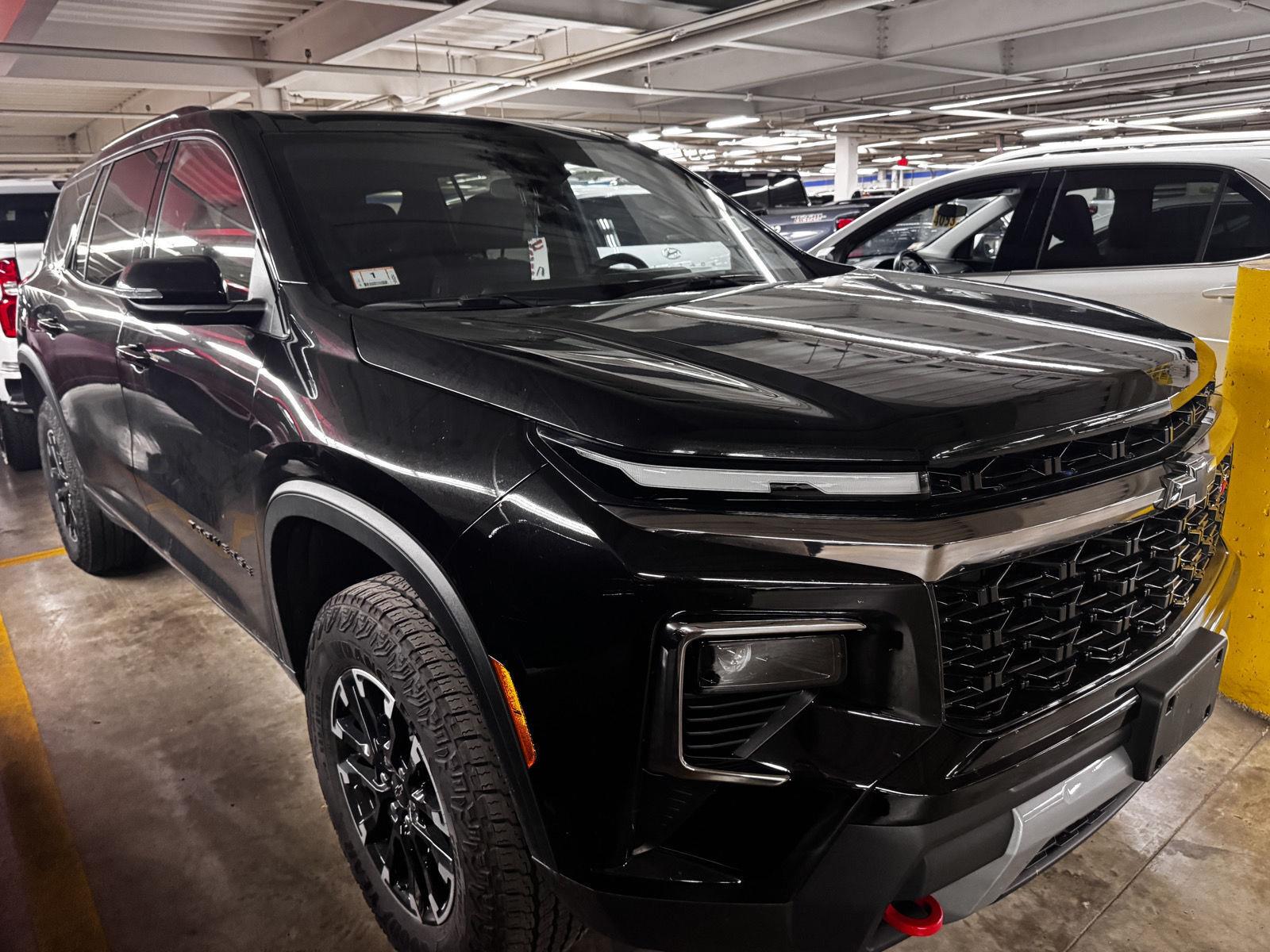 Black 2025 Chevrolet Traverse SUV / Crossover Four-Wheel Drive 