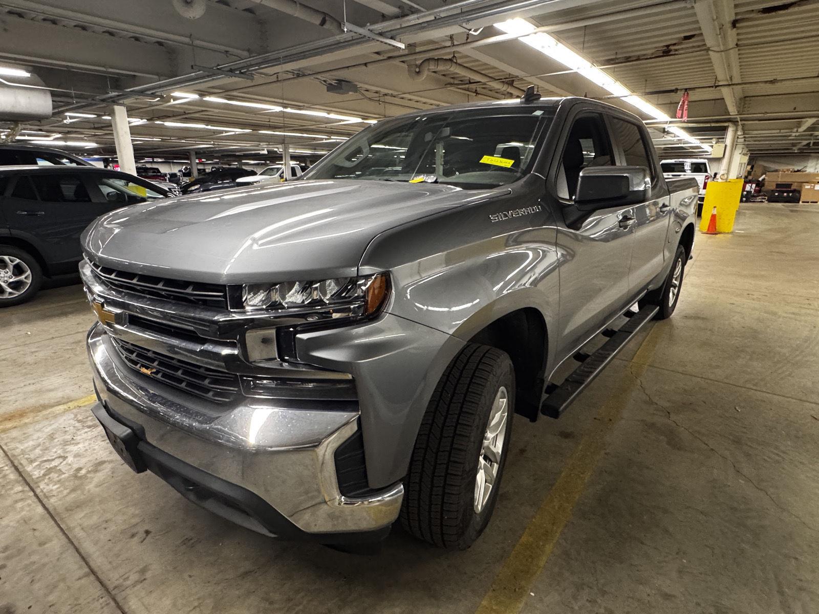 2022 Chevrolet Silverado 1500 LT Crew Cab 4WD