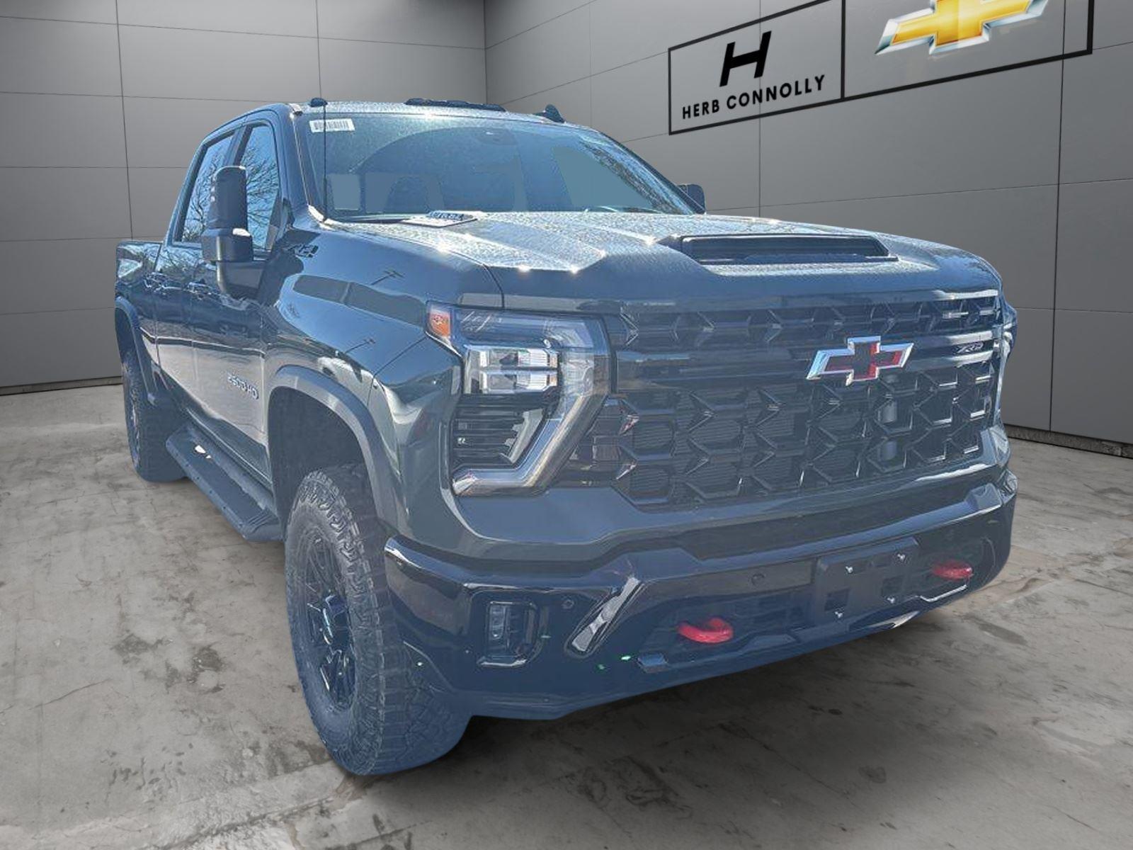 Cypress Gray 2026 Chevrolet Silverado 2500HD ZR2 Crew Cab 4WD Pickup Truck Four-Wheel Drive Automatic