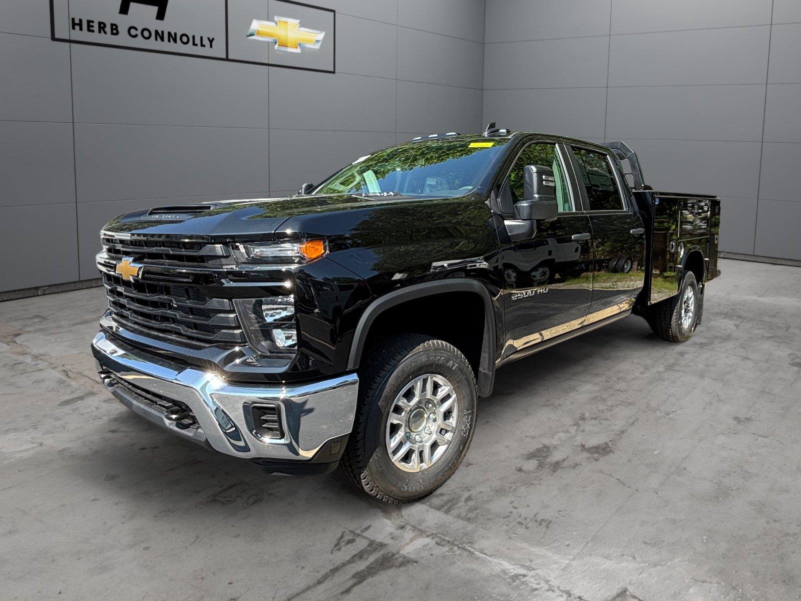 Black 2026 Chevrolet Silverado 2500HD Pickup Truck Four-Wheel Drive Automatic