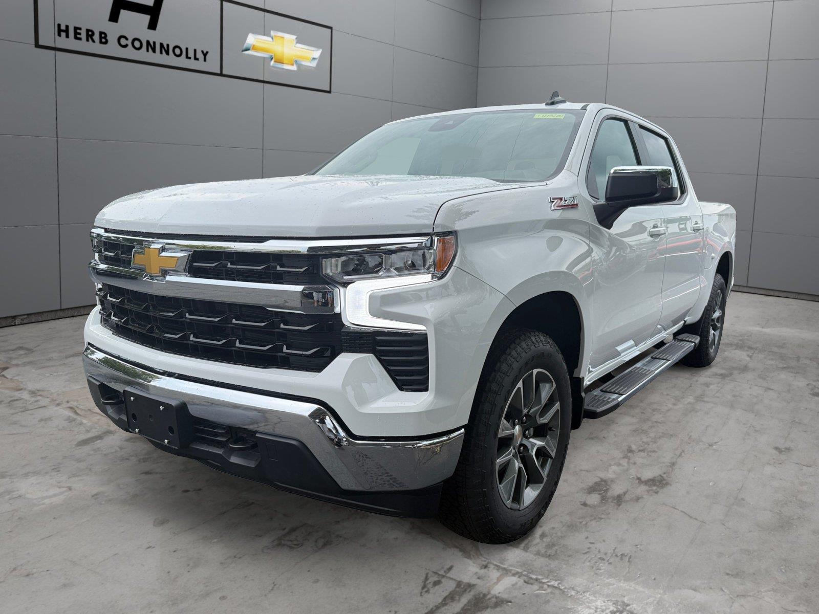 Summit White 2026 Chevrolet Silverado 1500 Pickup Truck Four-Wheel Drive Automatic