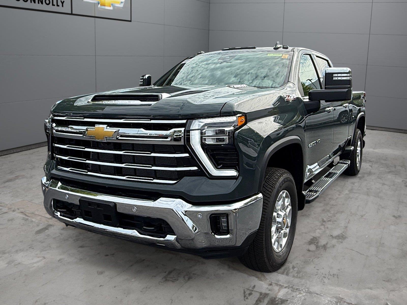 Cypress Gray 2026 Chevrolet Silverado 2500HD Pickup Truck Four-Wheel Drive Automatic