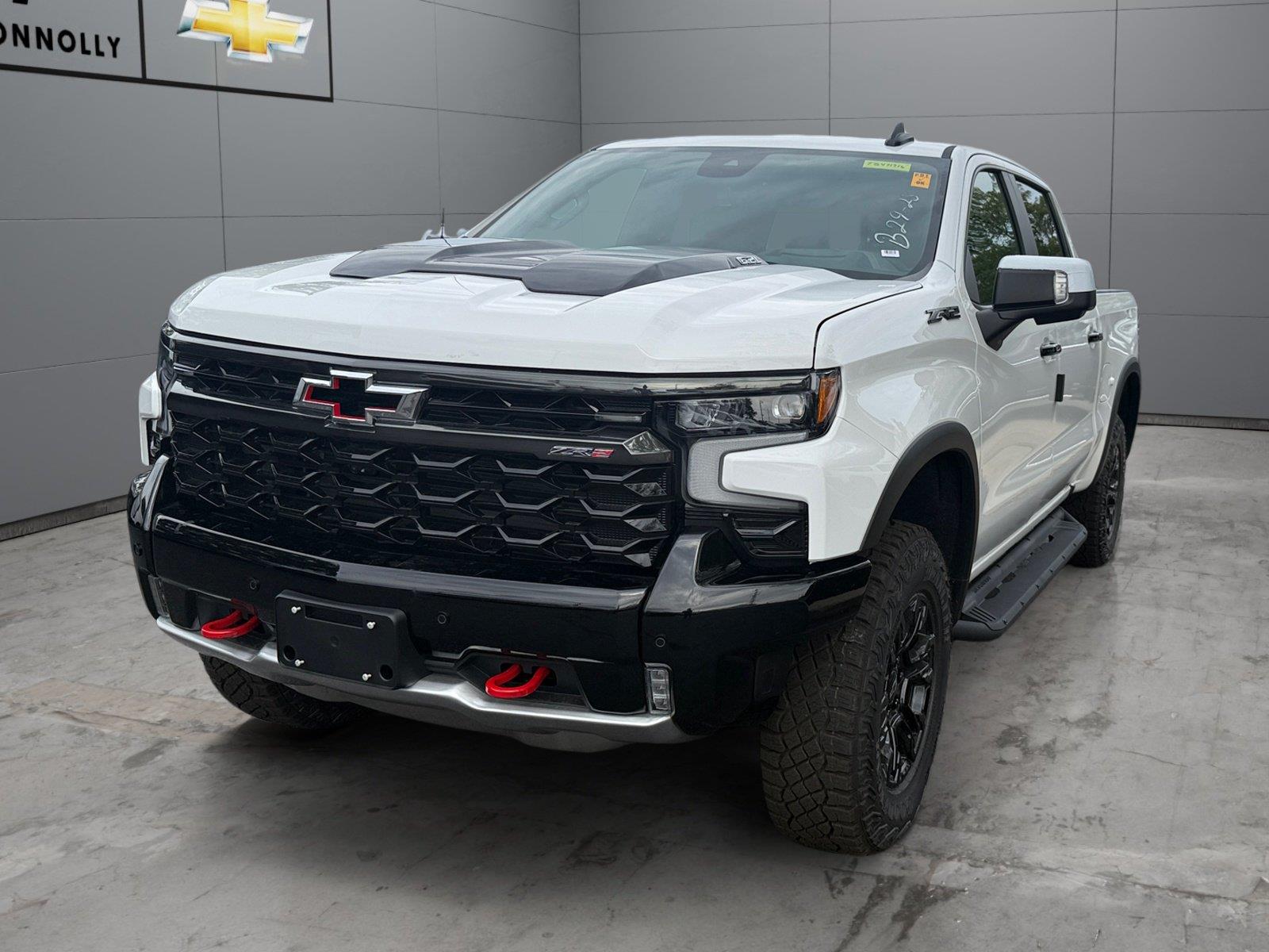 Summit White 2026 Chevrolet Silverado 1500 Pickup Truck Four-Wheel Drive Automatic