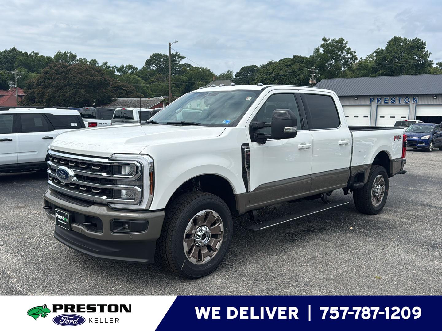 Star White Metallic Tri-Coat/Marsh Gray 2026 Ford F-250 Super Duty Pickup Truck Four-Wheel Drive Automatic