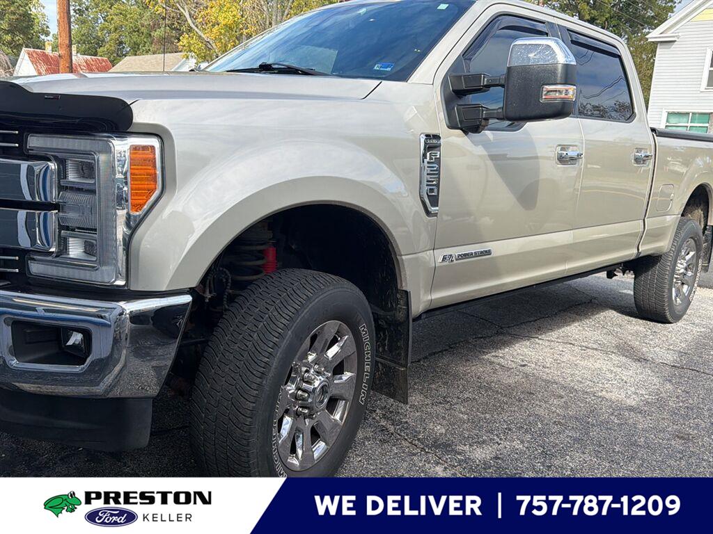 2017 Ford F-250 Super Duty Lariat Crew Cab 4WD