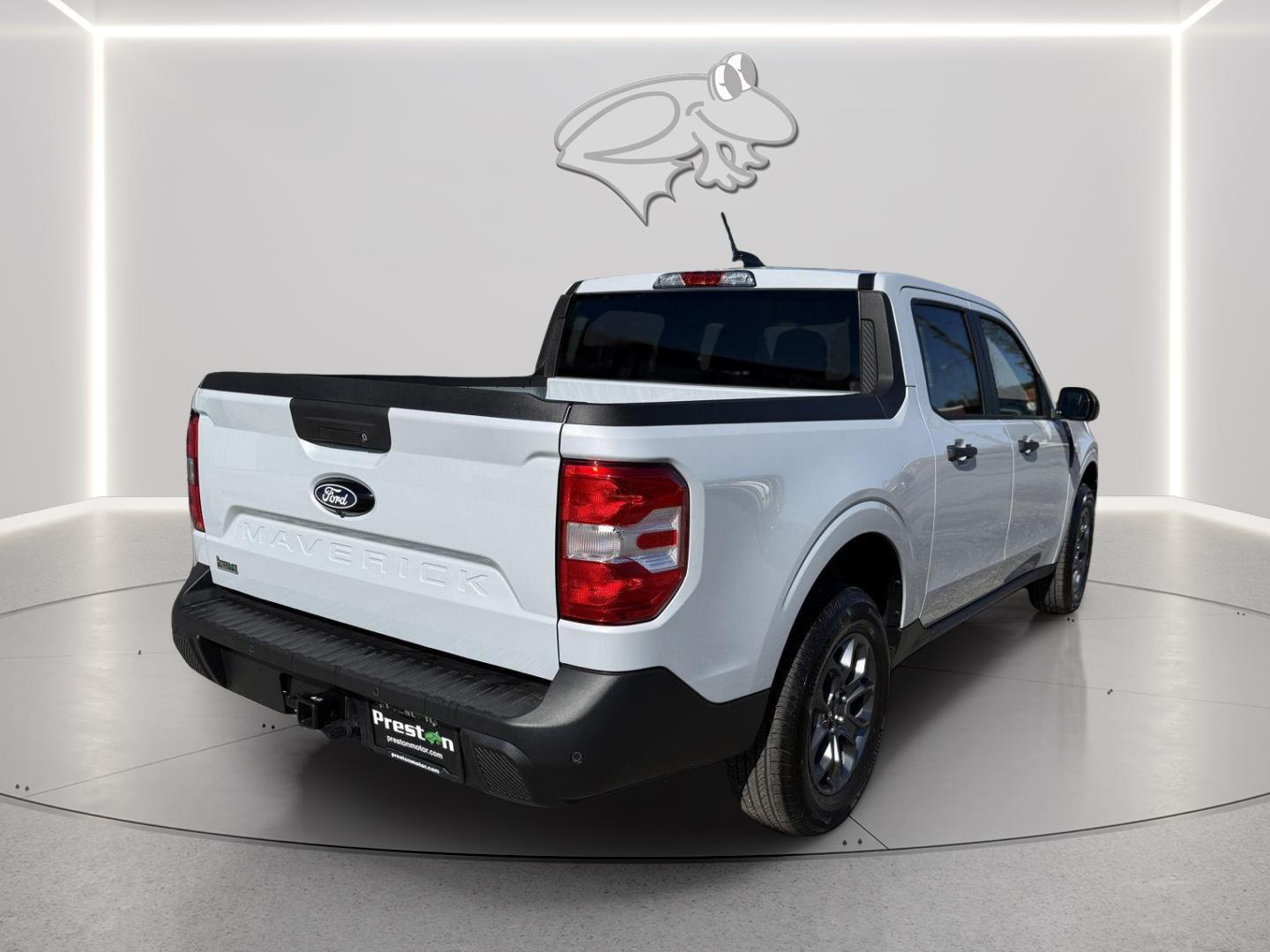 View vehicle photo 6