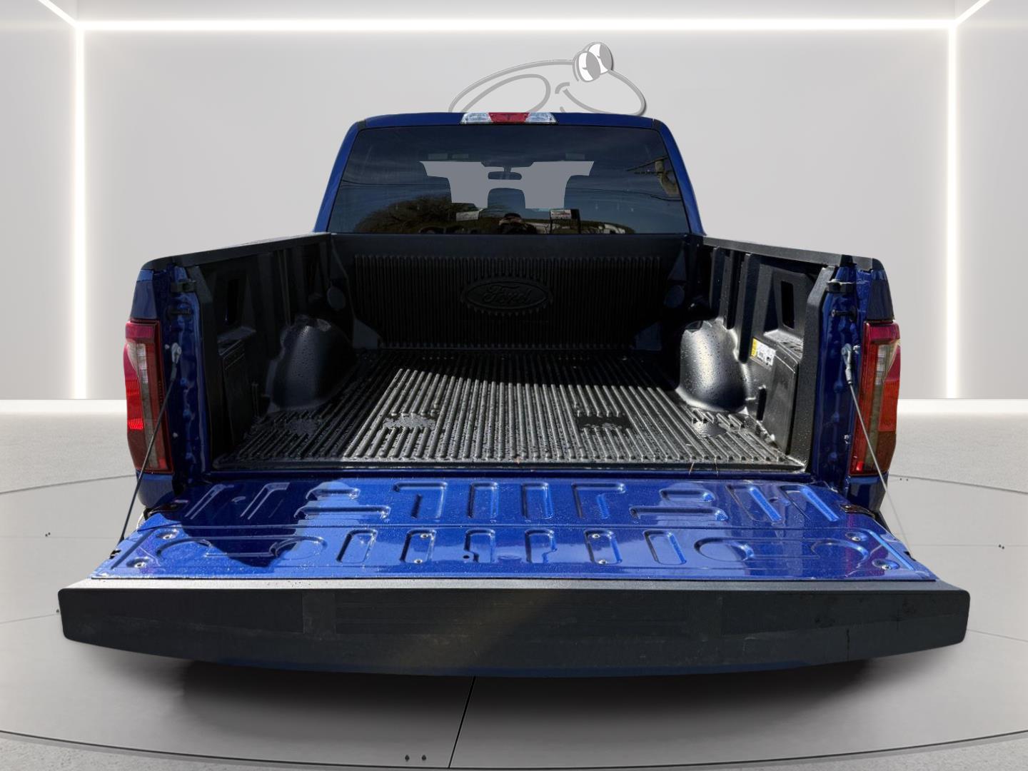 View vehicle photo 5