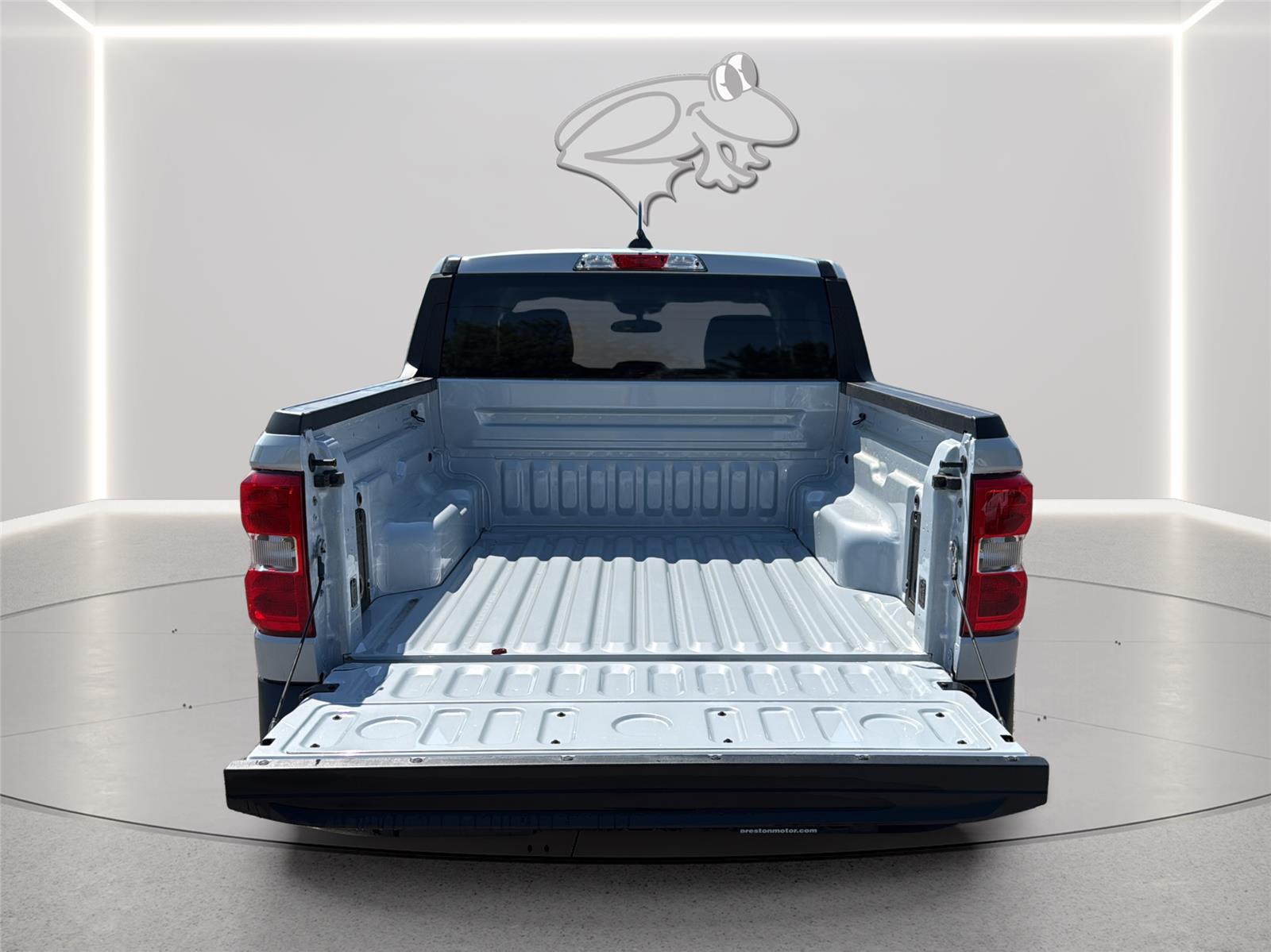 View vehicle photo 5