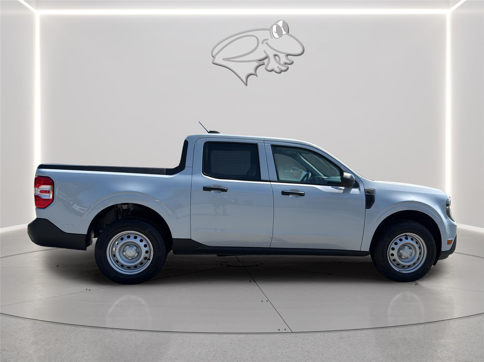 View vehicle photo 7