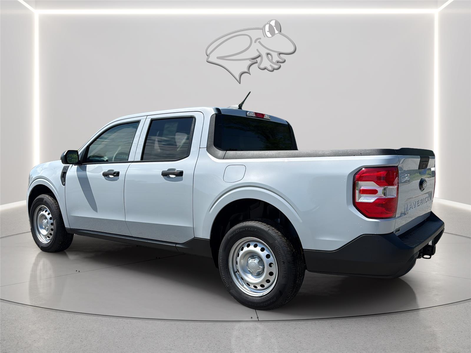 View vehicle photo 3