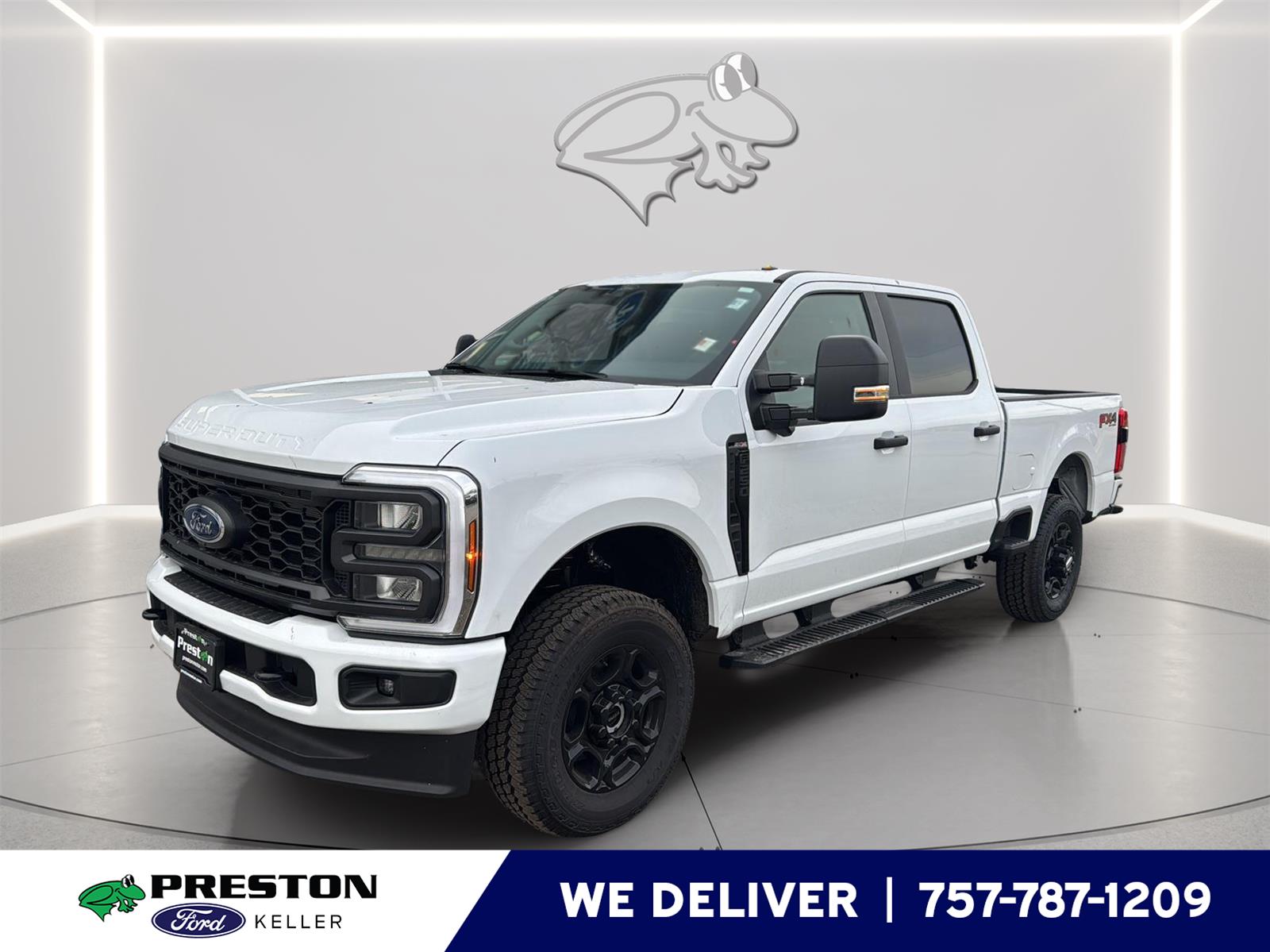 Oxford White 2026 Ford F-250 Super Duty Pickup Truck Four-Wheel Drive Automatic
